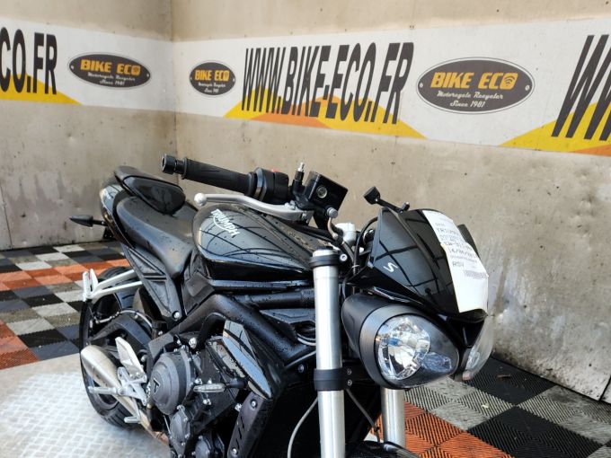 TRIUMPH STREET TRIPLE 660 S A2 4