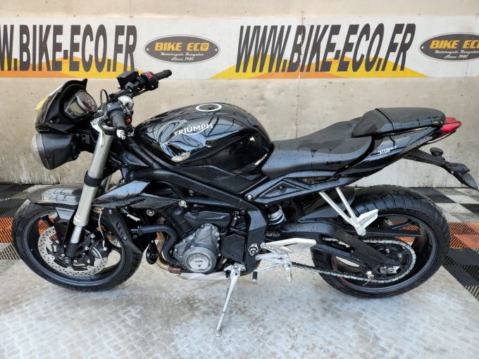 TRIUMPH STREET TRIPLE 660 S A2 4