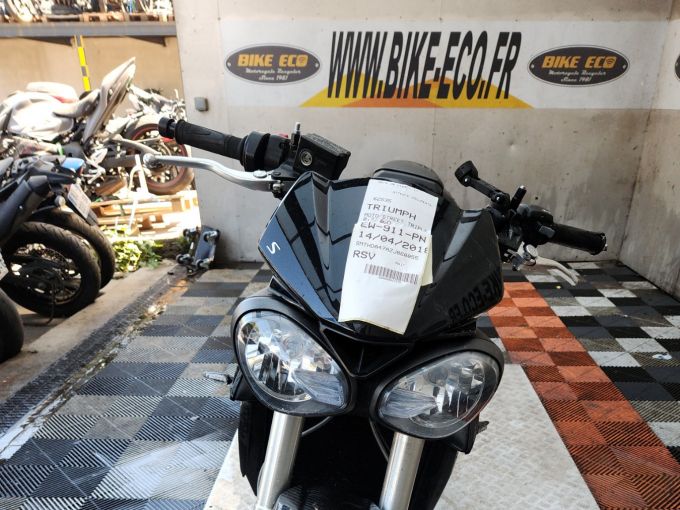 TRIUMPH STREET TRIPLE 660 S A2 4