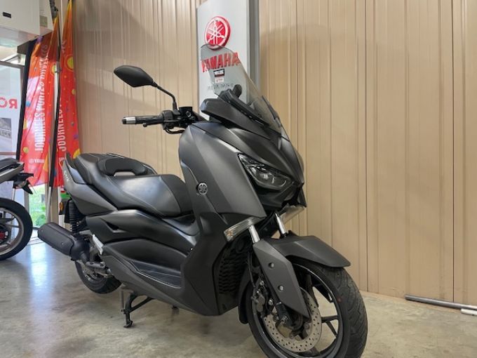 YAMAHA X-MAX 125 4