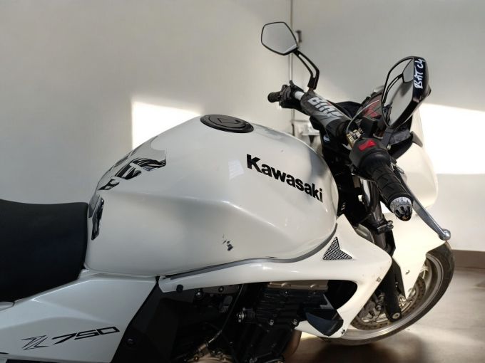 KAWASAKI Z 750 4