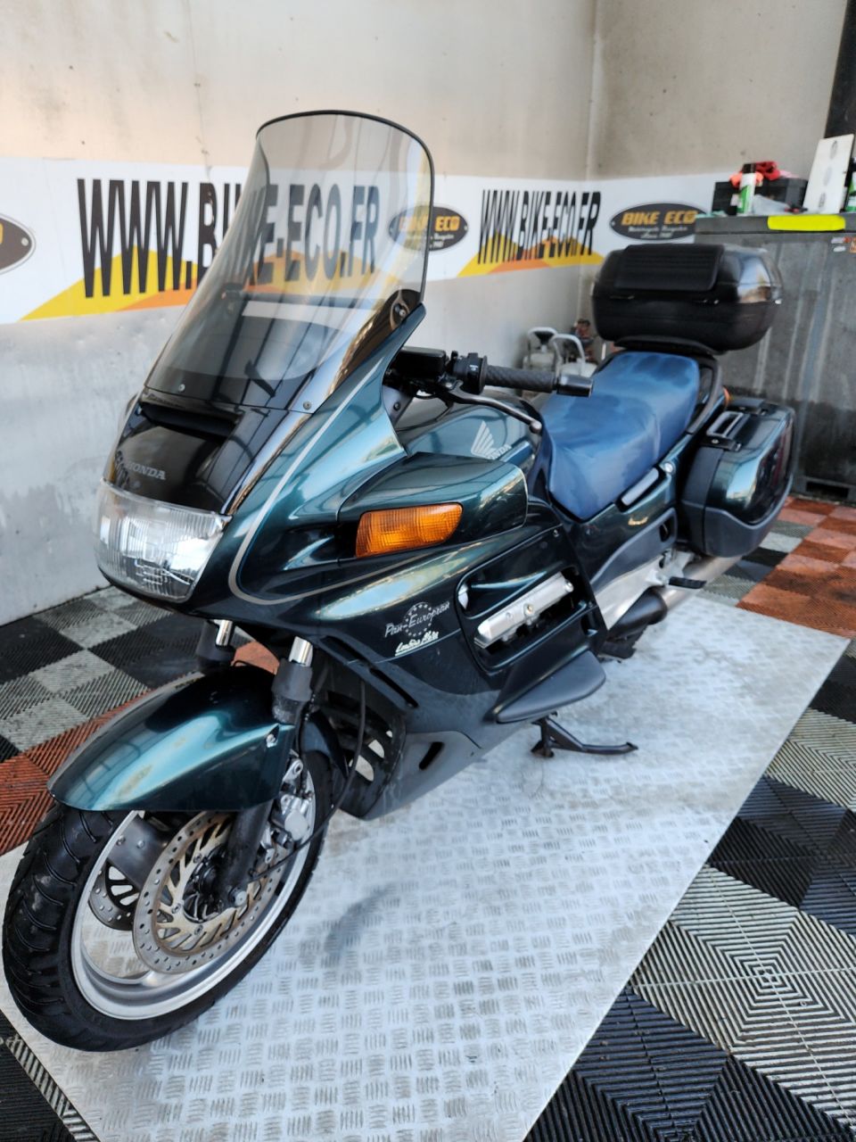 HONDA ST 1100 PAN EUROPEAN 4