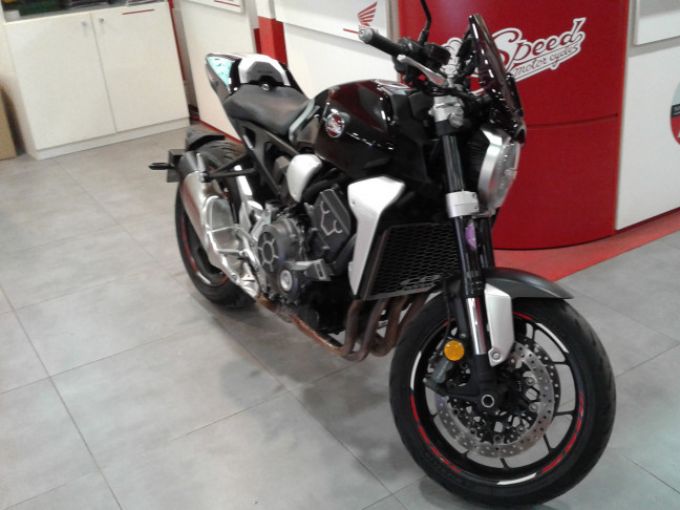 HONDA CB1000R ABS 4