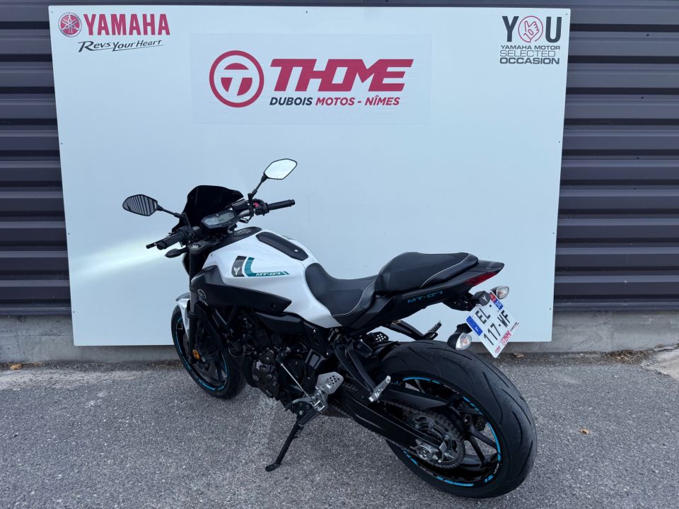 YAMAHA MT-07 (47.5CV) 4