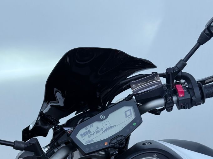 YAMAHA MT-07 (47.5CV) 4