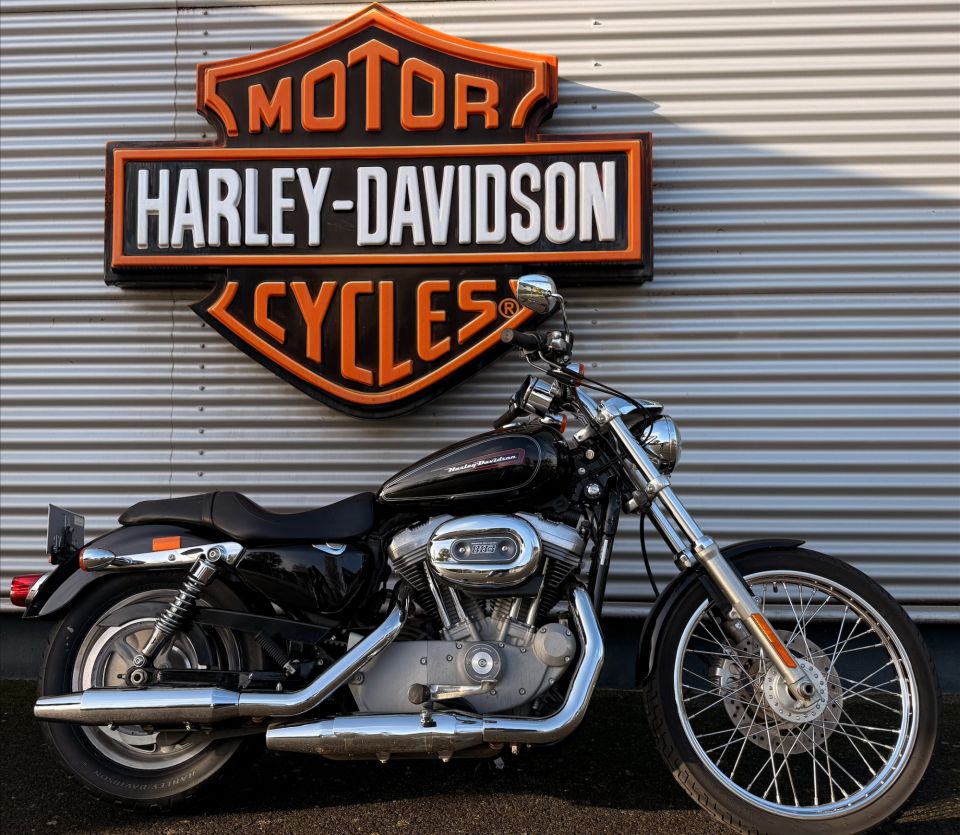 HARLEY-DAVIDSON SPORTSTER 883 4