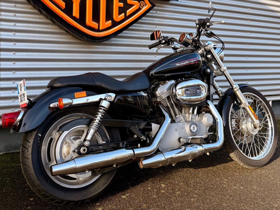 HARLEY-DAVIDSON SPORTSTER 883 4