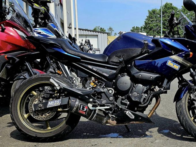 YAMAHA XJ6 600 4