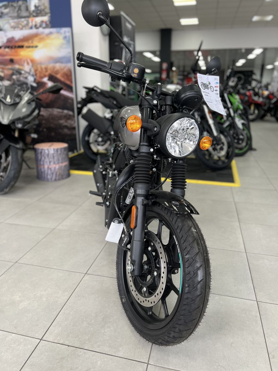 ROYAL ENFIELD HNTR 350 4