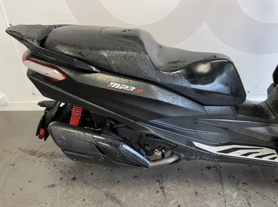 PIAGGIO MP3 400 HPE SPORT ABS ASR 4