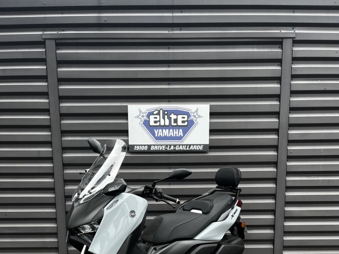 YAMAHA XMAX 300 TECH MAX + 4