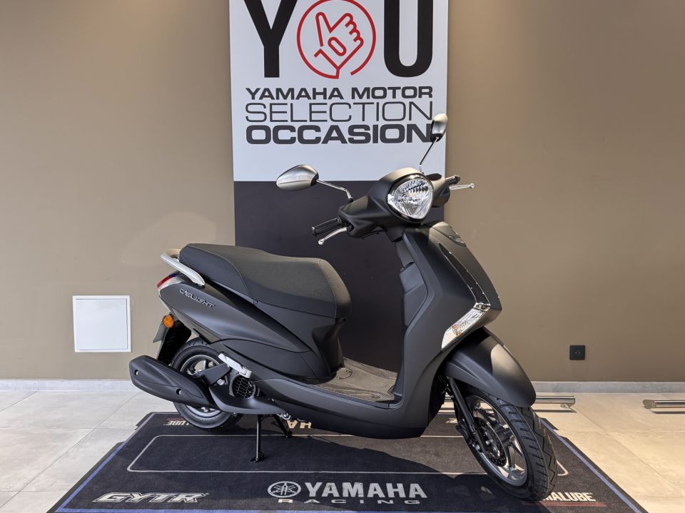 YAMAHA D'ELIGHT 4