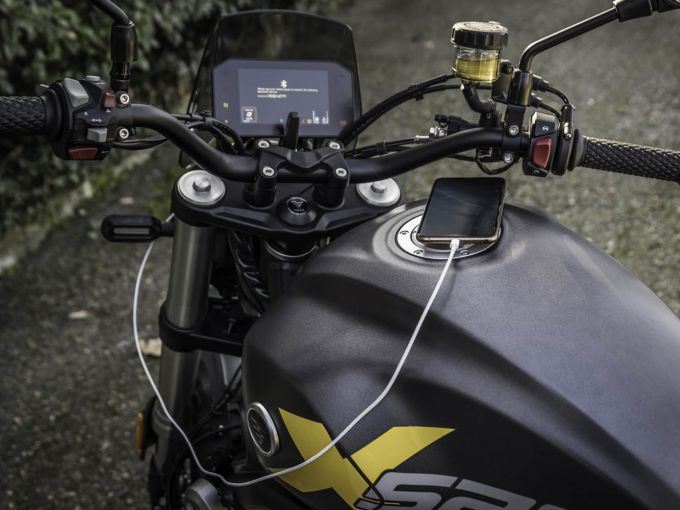 VOGE 525 ACX 4