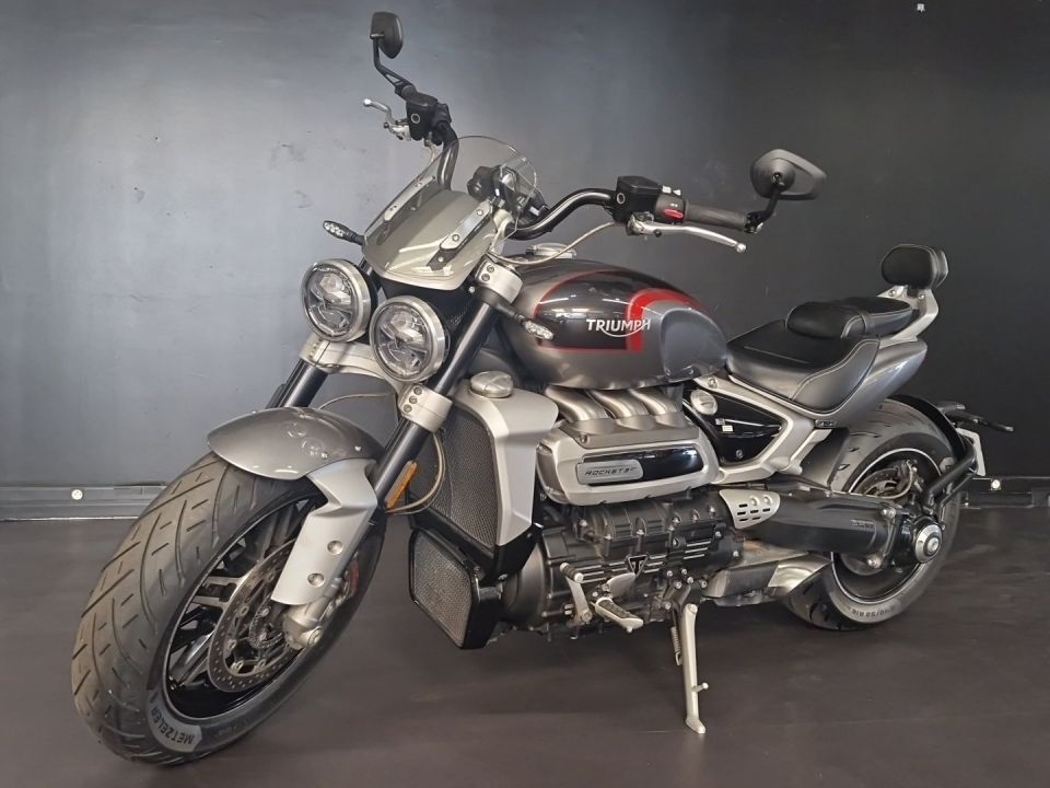 TRIUMPH ROCKET 3 GT 4