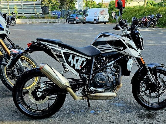 KTM DUKE 690 4