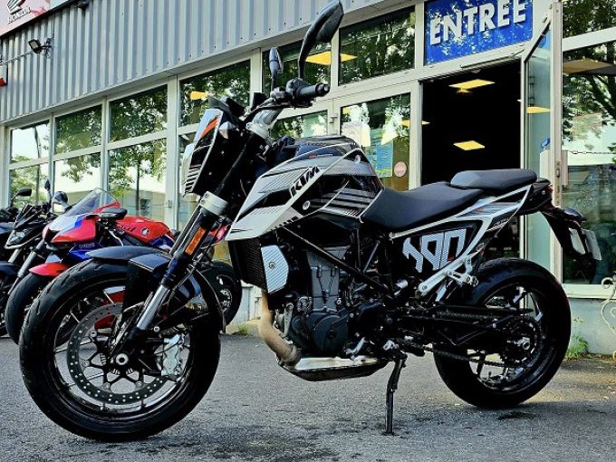 KTM DUKE 690 4