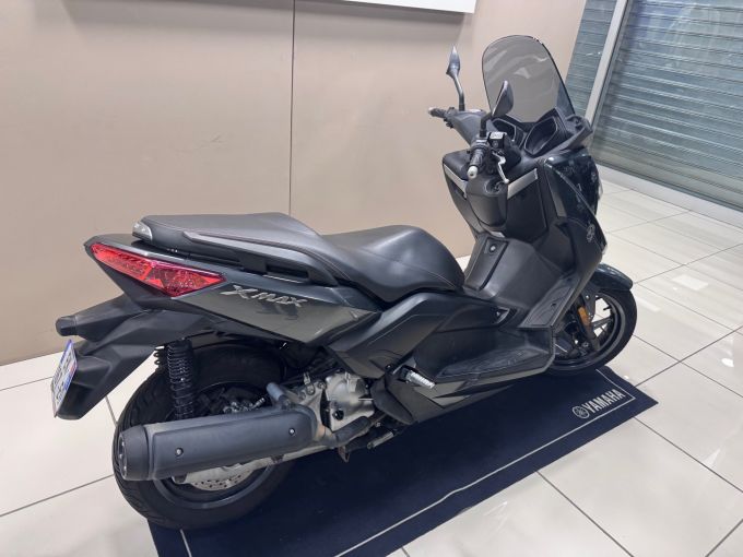 YAMAHA XMAX 125 4