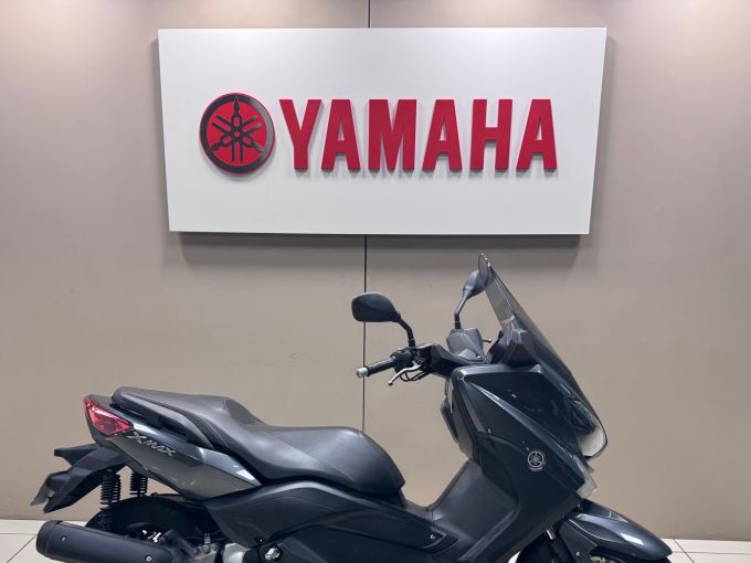 YAMAHA XMAX 125 4