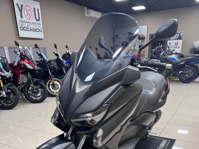 YAMAHA XMAX 125 4