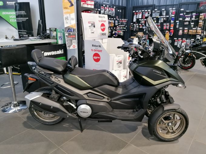 KYMCO CV3 550 4
