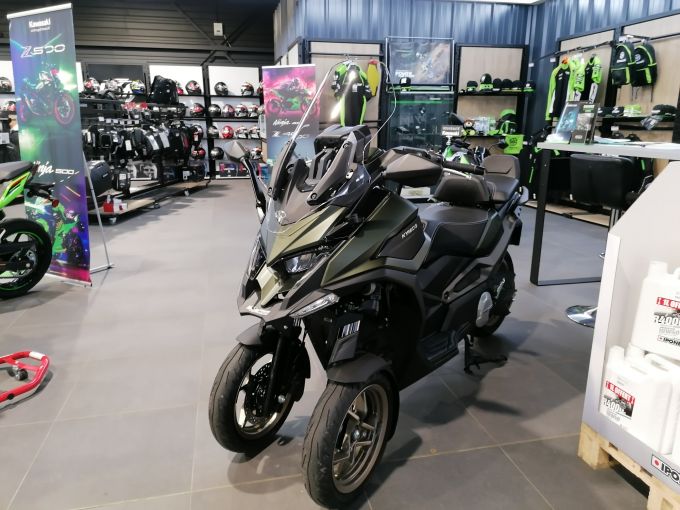 KYMCO CV3 550 4