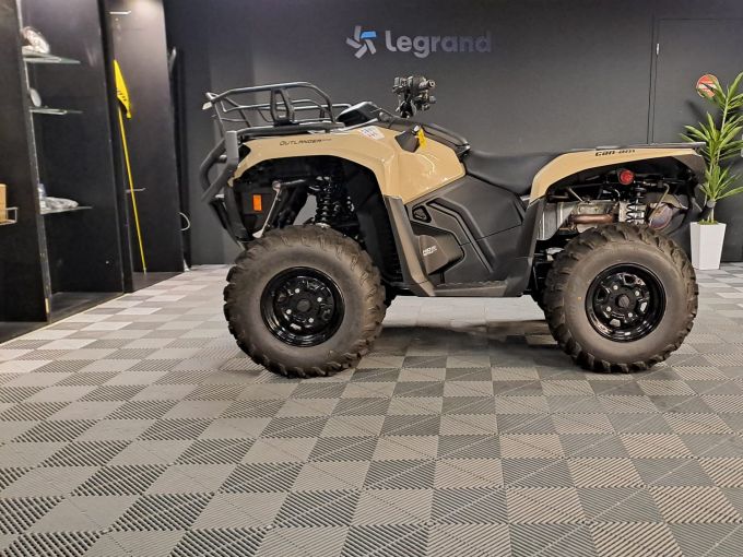CAN-AM OUTLANDER 500 4