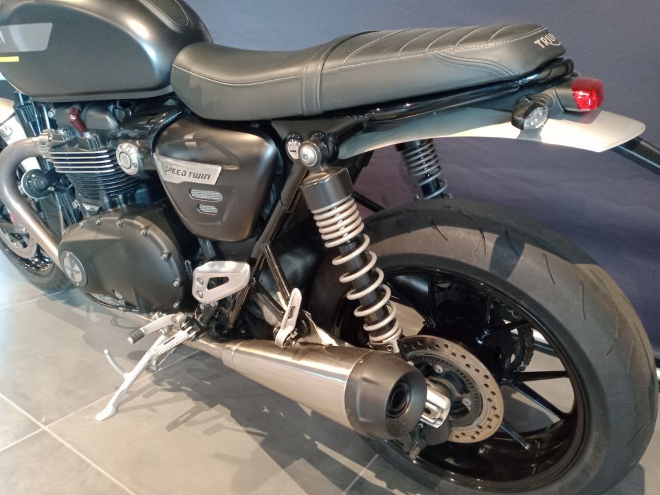 TRIUMPH SPEED TWIN 1200 4
