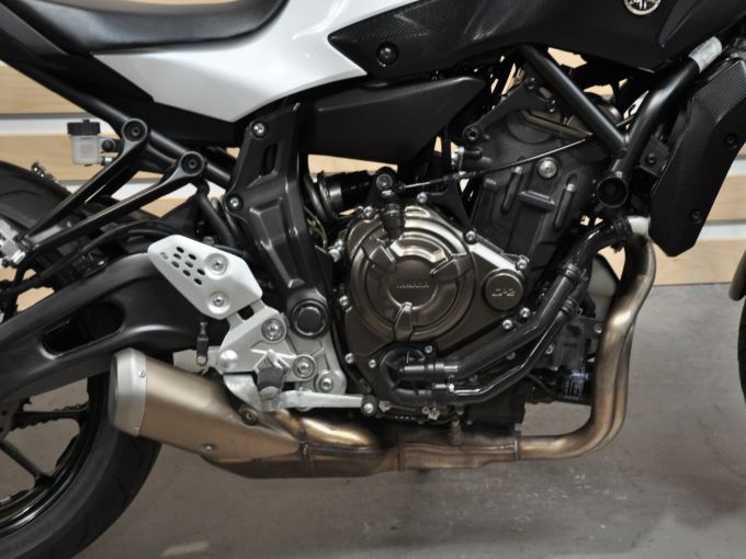 YAMAHA MT-07 (47.5CV) 4