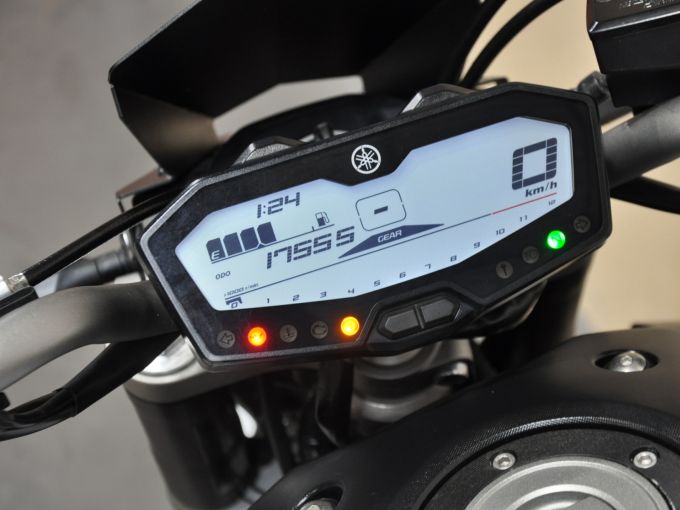 YAMAHA MT-07 (47.5CV) 4