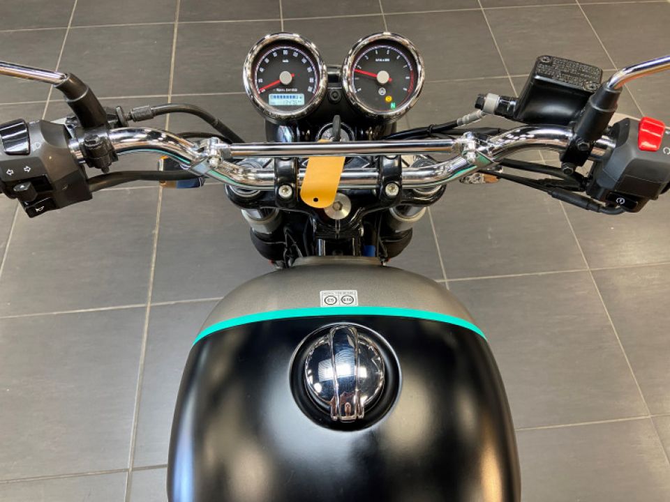 ROYAL ENFIELD Interceptor 650 4