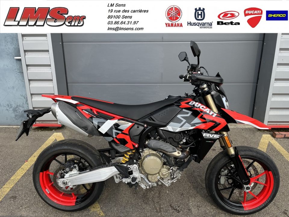 DUCATI HYPERMOTARD 4