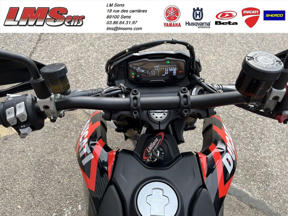 DUCATI HYPERMOTARD 4