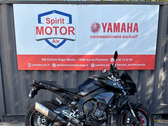 YAMAHA MT-10 4