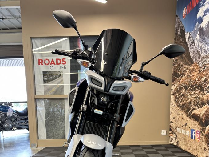 YAMAHA MT-125 ABS 4