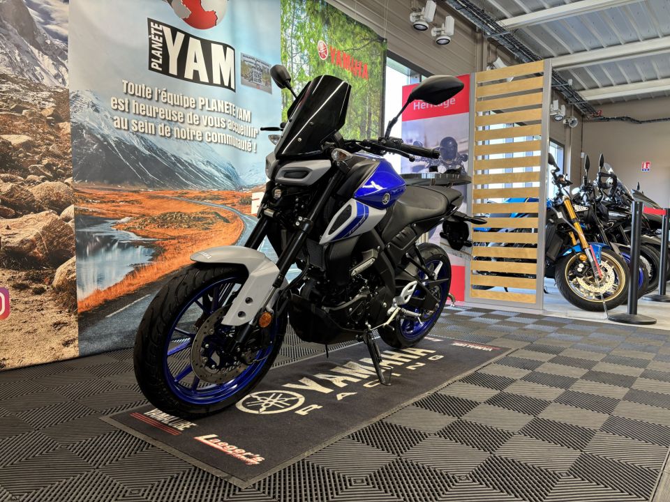 YAMAHA MT-125 ABS 4