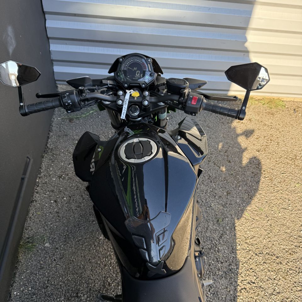 KAWASAKI Z400 4