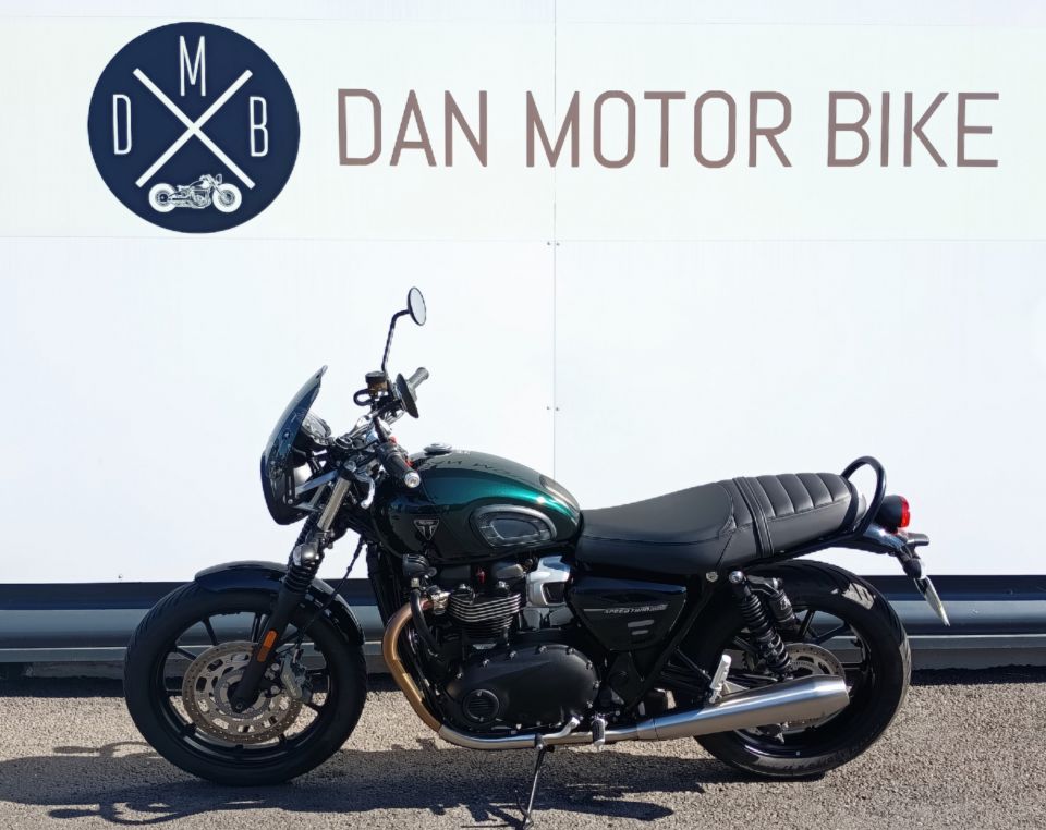 TRIUMPH SPEED TWIN 900 4