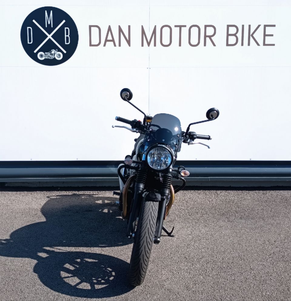 TRIUMPH SPEED TWIN 900 4