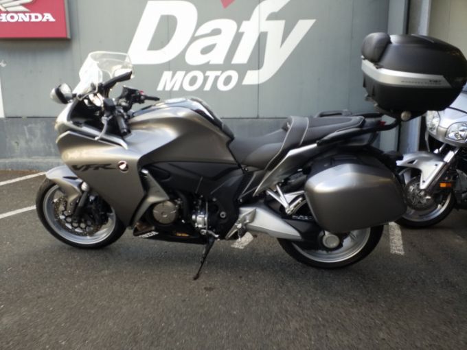 HONDA VFR1200F 4