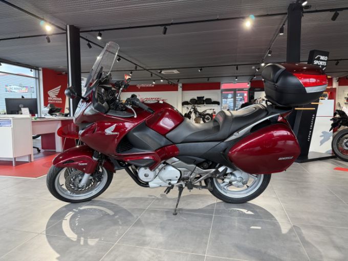 HONDA DEAUVILLE ABS 700 4