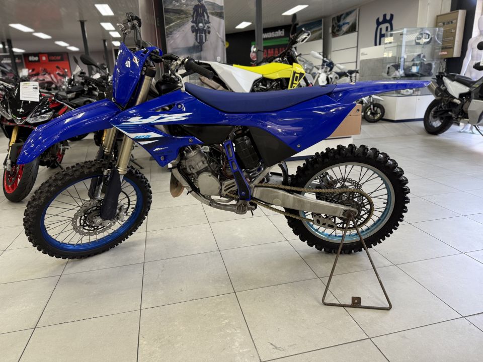 YAMAHA YZ 125 4