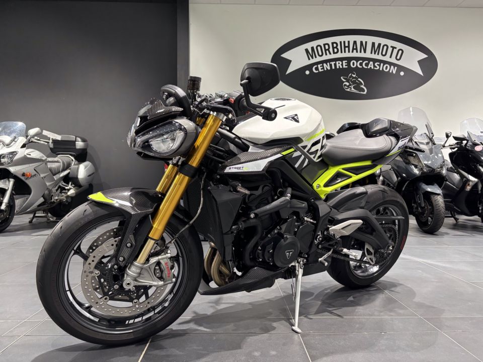 TRIUMPH STREET TRIPLE 765 4