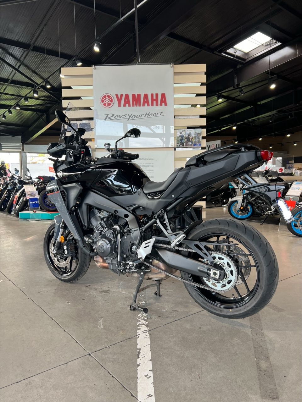 YAMAHA TRACER 9 4