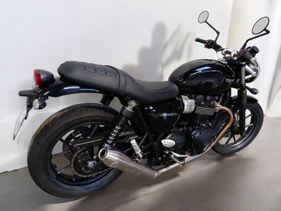 TRIUMPH STREET TWIN  900 4