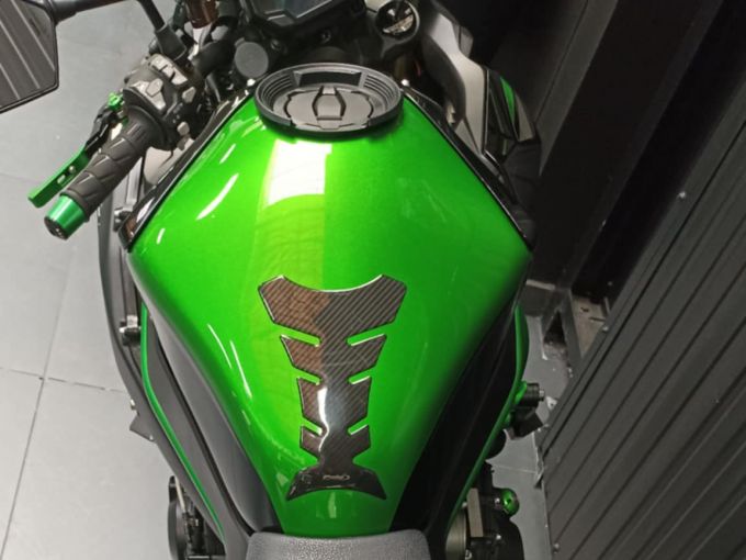 KAWASAKI Z H2 SE 4