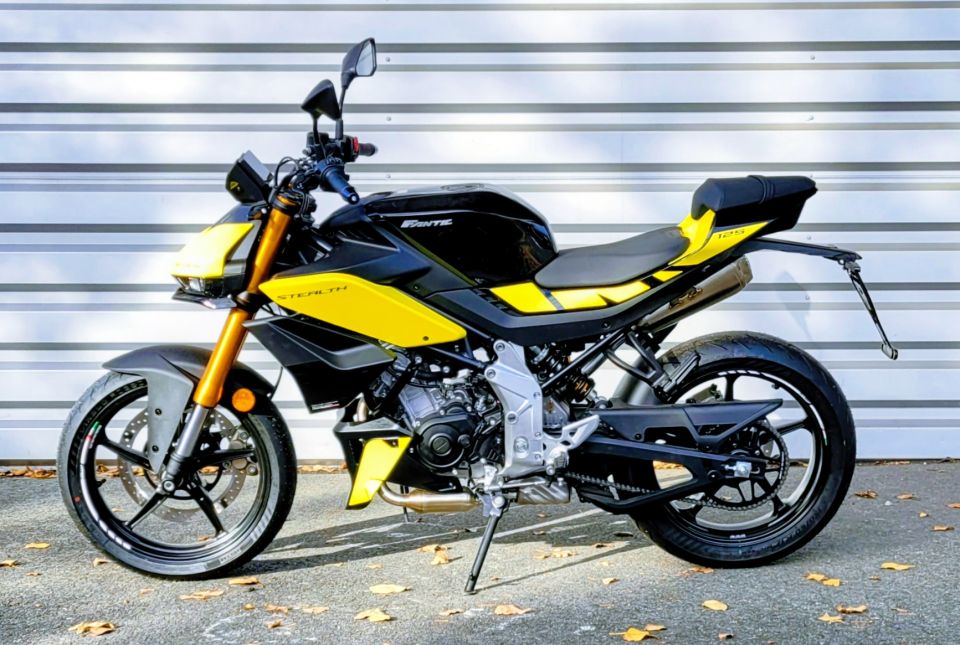 FANTIC STEALTH 125 4