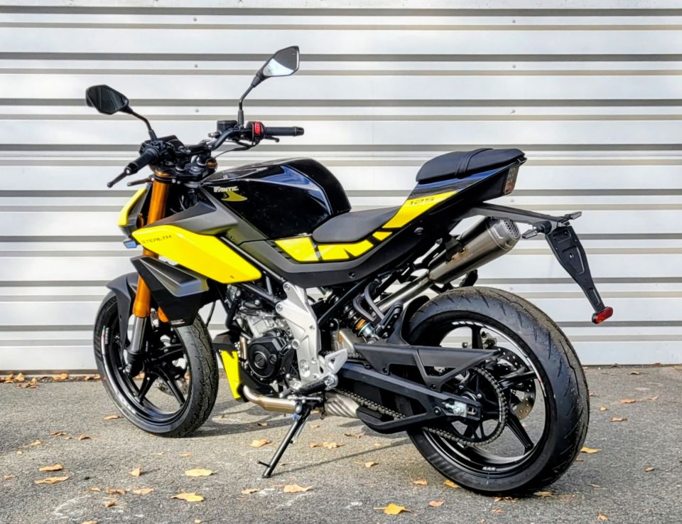 FANTIC STEALTH 125 4