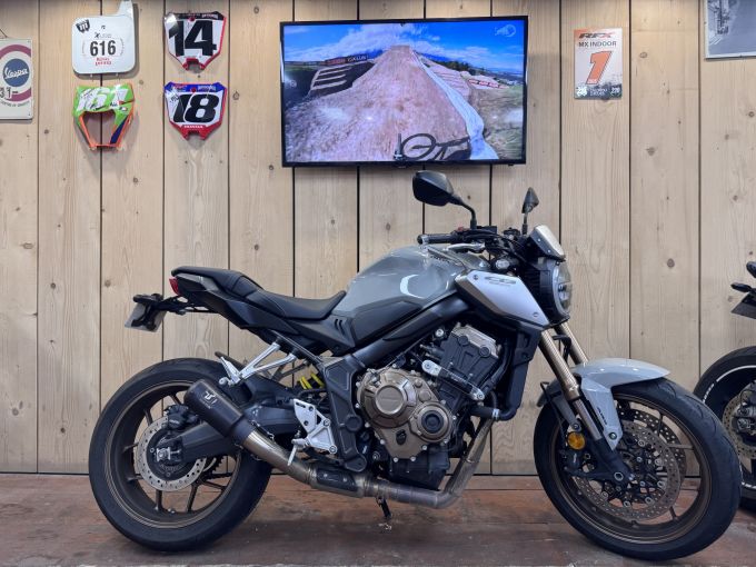 HONDA CB650R Neo Sports Café 4