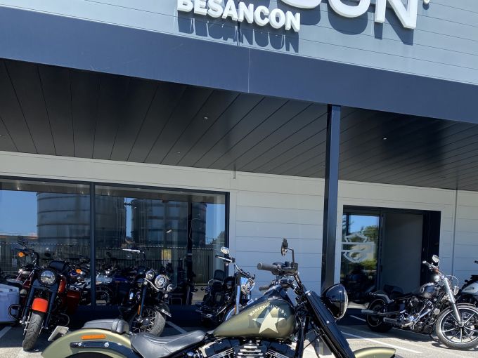 HARLEY-DAVIDSON SOFTAIL SLIM 1800 S 4