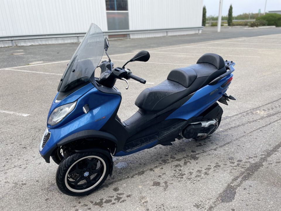 PIAGGIO MP3 500 4